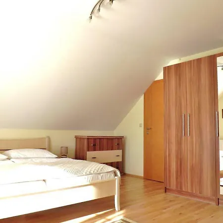 Vad-virag Vendeghaz Guest house *
